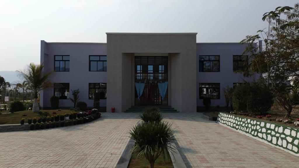 Unacco School, Chanung